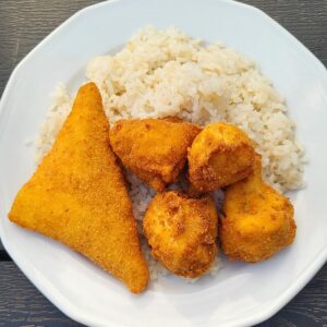 Rántott karfiol és sajt rizzsel